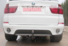 BMW X5 E70  (11/2006 - 12/2013) - EURO Vertical Detachable Towbar