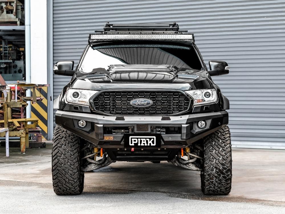PIAK Elite Non Loop Bull Bar (Orange Recovery Points & Black Bash Plate) to suit Ford Ranger PX MKII & MKIII (6-2015 to 3-2022) & Everest (7-2015 to 5-2022) - PKEBFDR15ZB
