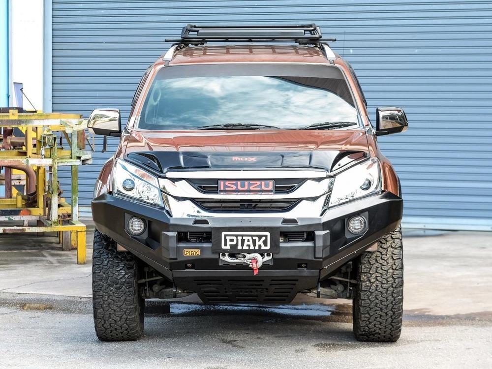 PIAK Elite Non Loop Bull Bar (Black Recovery Points & Bash Plate) to suit Isuzu MU-X (11-2013 to 10-2016) - PKEBISM13BB