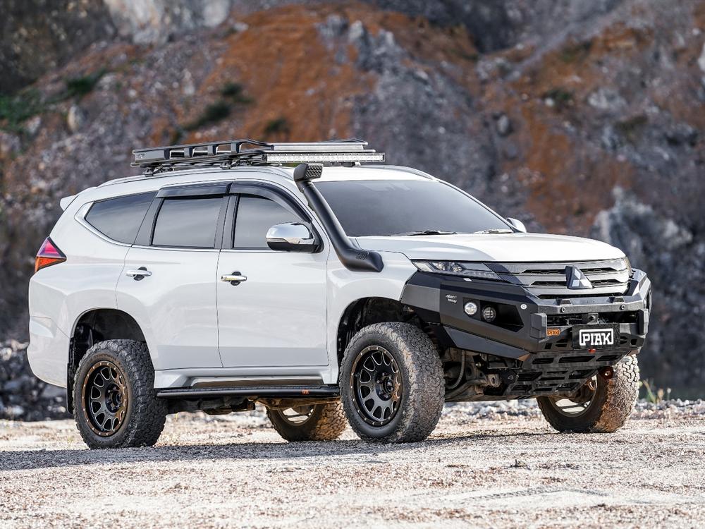 PIAK Elite Non Loop Bull Bar (Black Recovery Points & Bash Plate) to suit Mitsubishi Pajero Sport QF (11-2019 to 3-2024) - PKEBMIP20BB