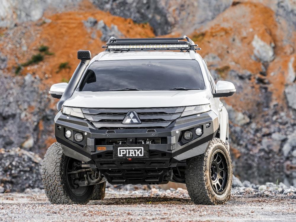 PIAK Elite Non Loop Bull Bar (Black Recovery Points & Bash Plate) to suit Mitsubishi Pajero Sport QF (11-2019 to 3-2024) - PKEBMIP20BB