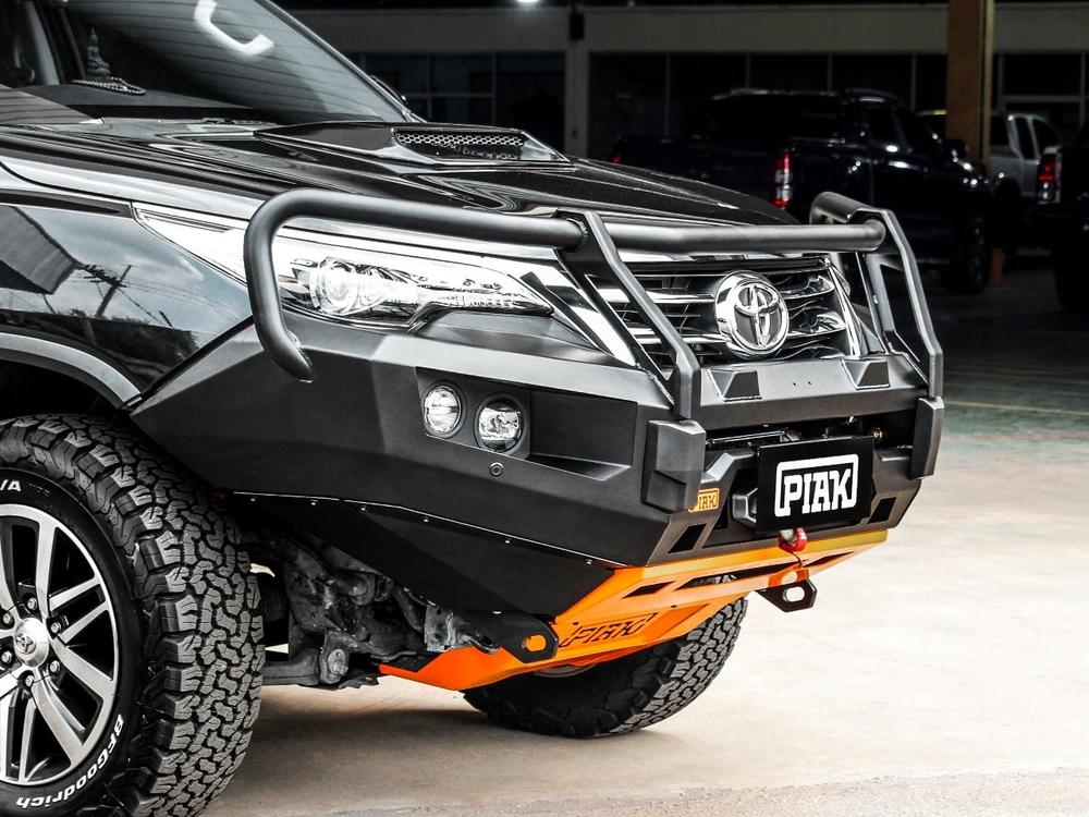 PIAK Elite Non Loop Bull Bar (Black Recovery Points & Orange Bash Plate) to suit Toyota Fortuner (8-2015 to 5-2018) - PKEBTYF15BZ