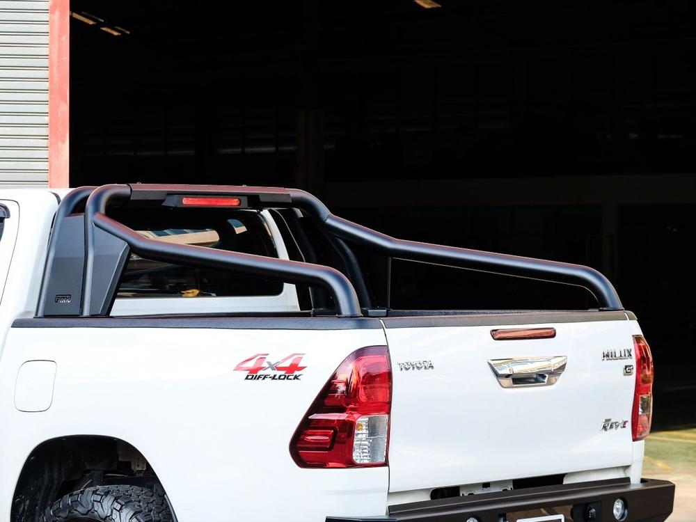 PIAK Sport Bar Extended Rockrunner to suit Toyota HiLux D-Cab (7-2015 on) - PKECTYH15