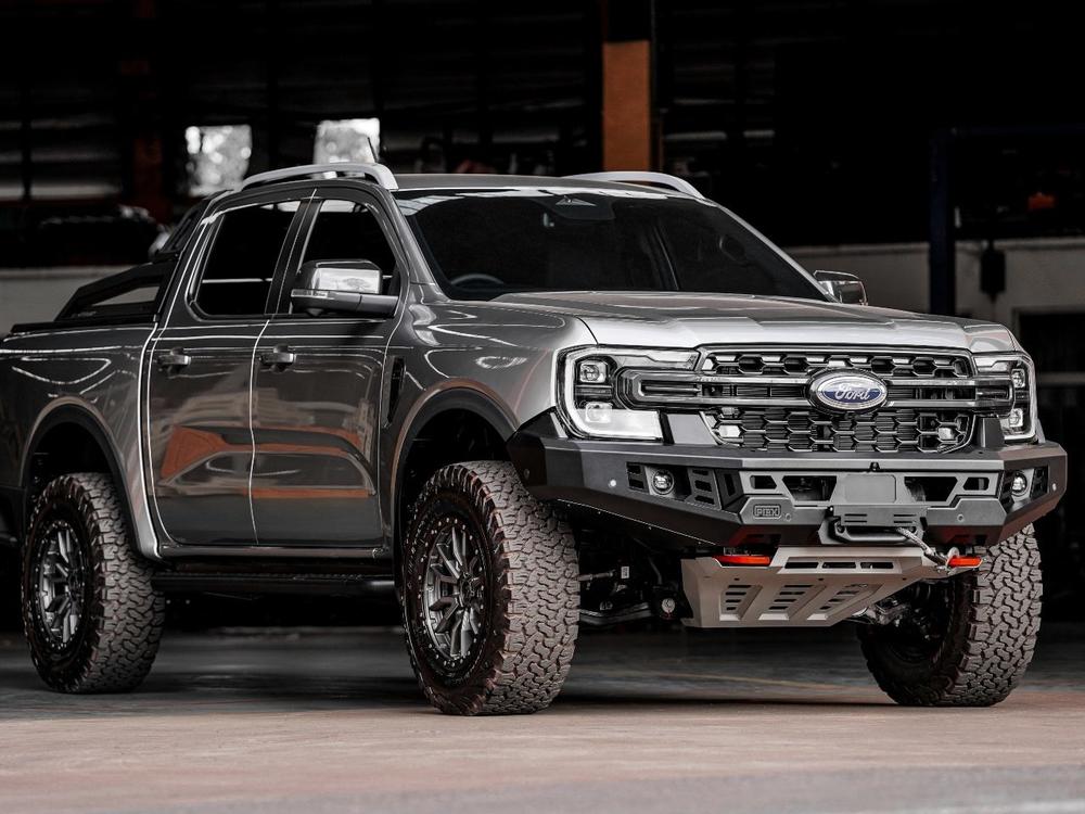 PIAK Genesis Non Loop Bull Bar (Orange Recovery Points & Grey Bash Plate) to suit Ford Ranger PY (3-2022 on) & Everest (6-2022 on) - PKGBFDR22ZG