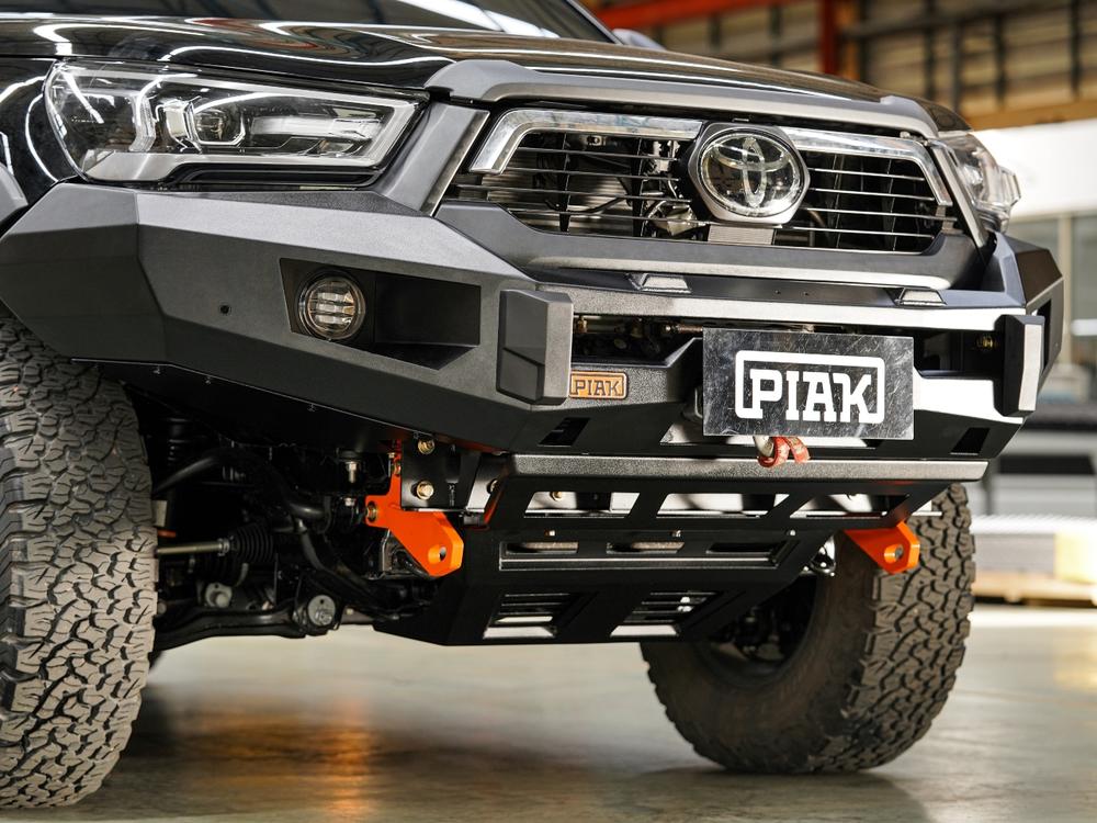 PIAK Elite Non Loop Bull Bar (Orange Recovery Points & Black Bash Plate) to suit Toyota HiLux (5-2020 to 12-2023) - PKEBTYH20ZB
